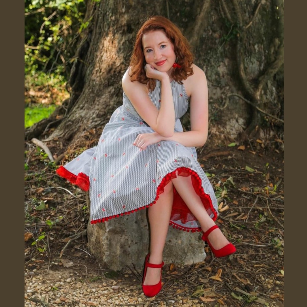 Meet your Posher, Olivia